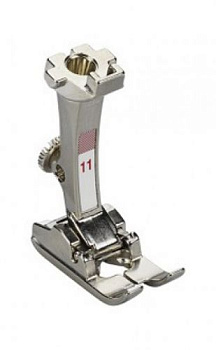 Лапка для шитья толстыми нитями № 11 для машинок Bernina