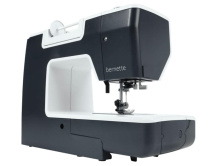 Bernina Bernette B38