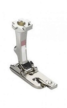 Узкий подрубатель прямой строчкой №64 (4 мм) для машинок Bernina