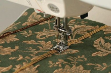 Лапка для пришивания трех шнуров