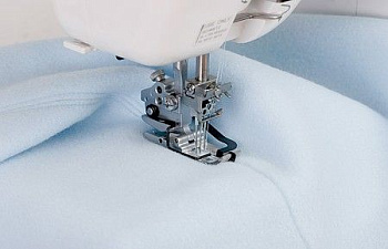 Лапка для отстрочки с центральным направителем для машинок Janome