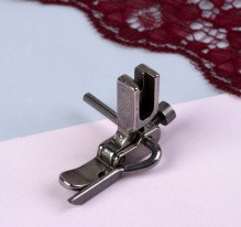 Лапка однорожковая с направляющей P801