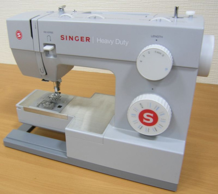 Singer Heavy Duty 4423