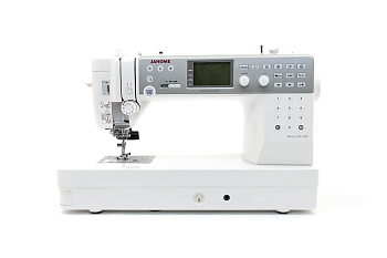 Janome Memory Craft 6700P