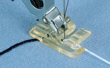 Лапка для вшивания шнура для машинок Pfaff