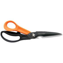 Универсальные ножницы 1000809 Cuts+ More™ Fiskars