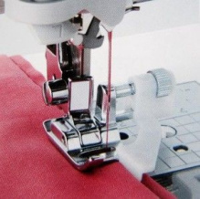 Лапка для потайного шва с направляющей для машинок Brother