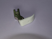 Лапка тефлоновая с отверстием T35CW