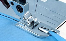 Лапка для узкой подрубки шириной 3 мм для машинок Pfaff