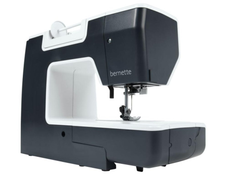 Bernina Bernette B37