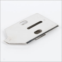 Приспособление FO199 8мм (18ммх7мм) для настрач.тесьмы на плоскошов.маш. межигольн.расс. 4,8мм KHF