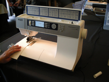 Pfaff Expression 2.0